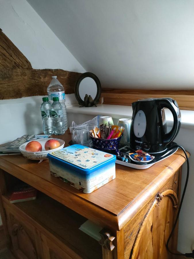 Les Petits Champs Lejlighed Buais-les-Monts Eksteriør billede